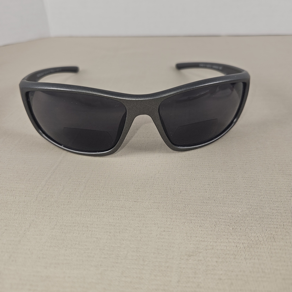 Foster Grant Gray Reading Bifocal Sunglasses NS0721 VSRM 2001.
